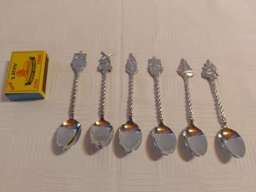Novalux Plate Souvenir Spoons.(Made in Holland ) SET OF 6