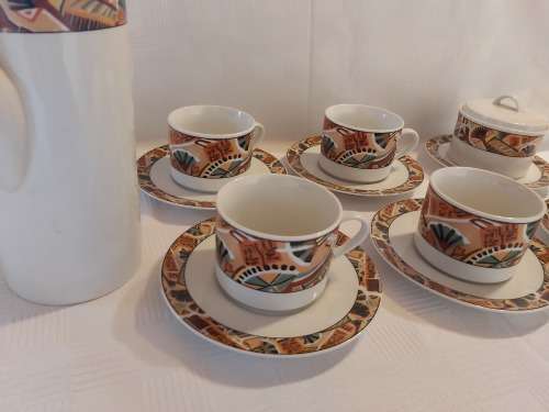 Tea set ( set of 4 ) FINE PORCELAIN