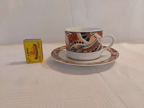 Tea set ( set of 4 ) FINE PORCELAIN