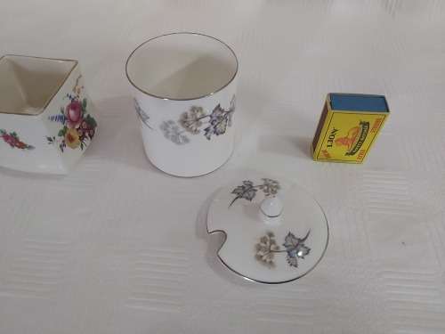 LOT beautiful English porcelain (Sugar pot Coalport - CAMILOT England)&(Royal Doulton England)
