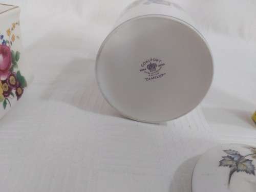 LOT beautiful English porcelain (Sugar pot Coalport - CAMILOT England)&(Royal Doulton England)
