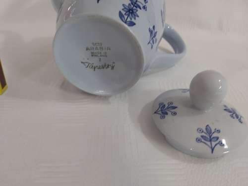 Flower tea pot (ARABAI - MADE IN FINLAND)