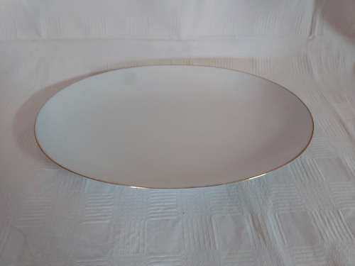 Oval platter plate( NORITAKE CHINA , JAPAN)