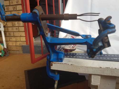 Antique Apple peeler