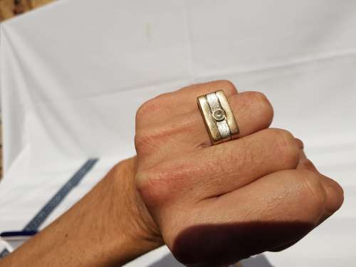 9 Ct GOLD Ring 10.1g Diamond Mens Wedding Ring