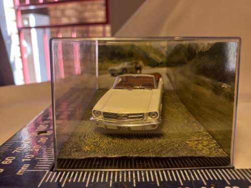 007 James Bond Ford Mustang convertible - Goldfinger