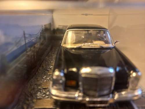 007 James Bond Mercedes Benz 250SE - Octopussy