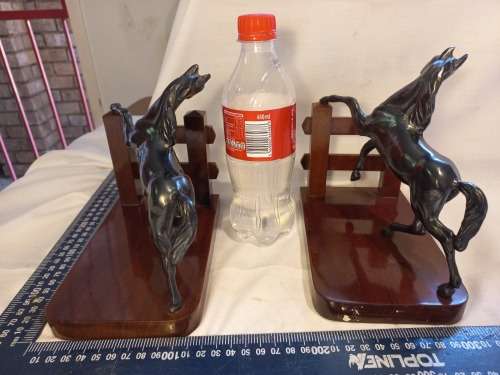 Cast Iron Horse Bookends