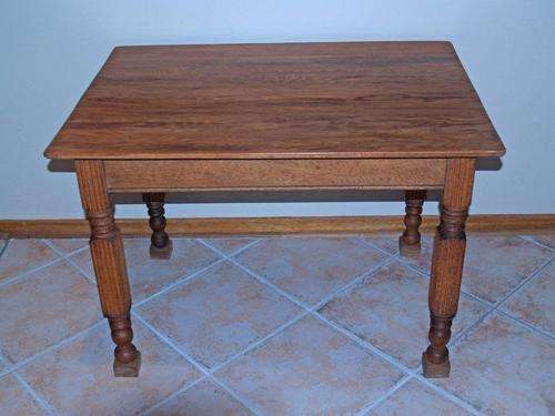 Beautiful old oak table in excellent condition.