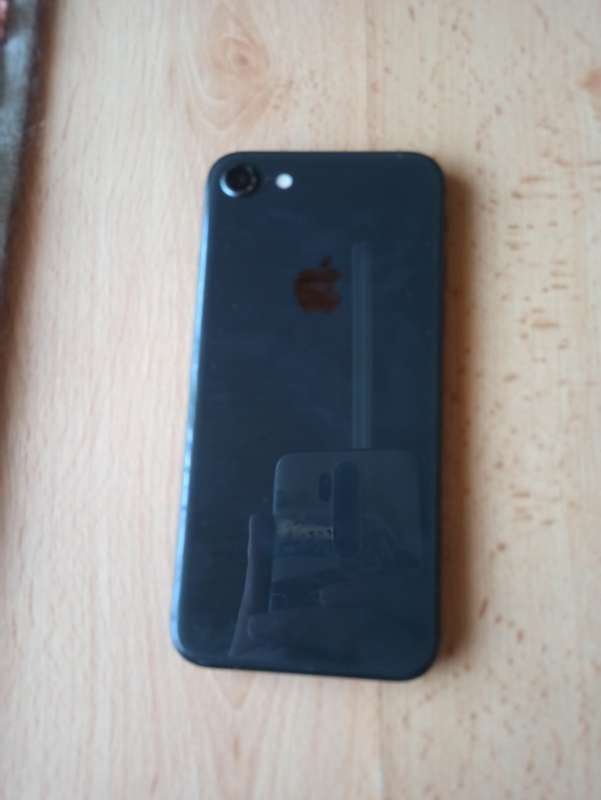 IPHONE 8 256GB, 100% BATTERY HEALTH!!! EXCELLENT CONDITION