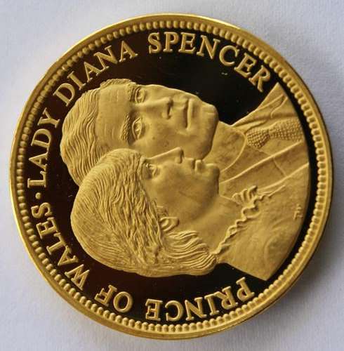 Royal Wedding proof Medallion (1ounce 22 carat gold) Prince Charles and Lady Dianna 1981