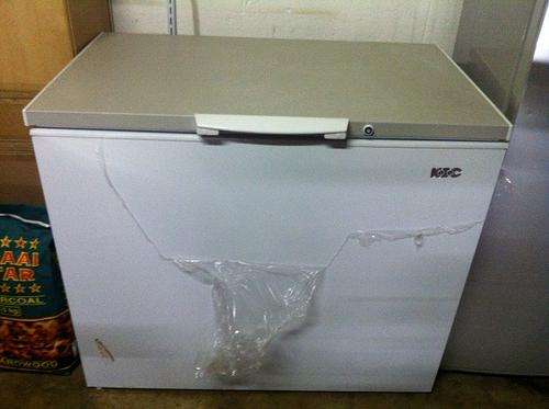 **AS NEW** 300l Whirlpool (KIC) Chest Freezer