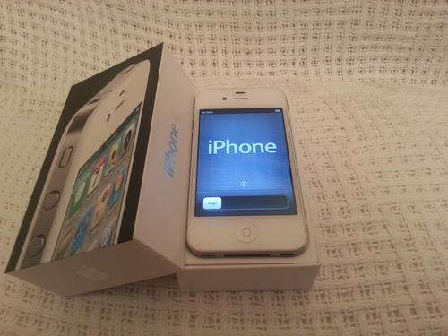 Apple iPhone 4, White, 16 GB