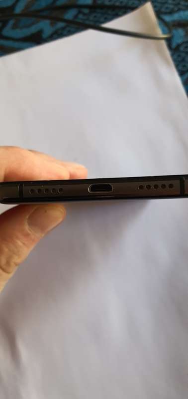 Huawei P9 lite / Cracked screen