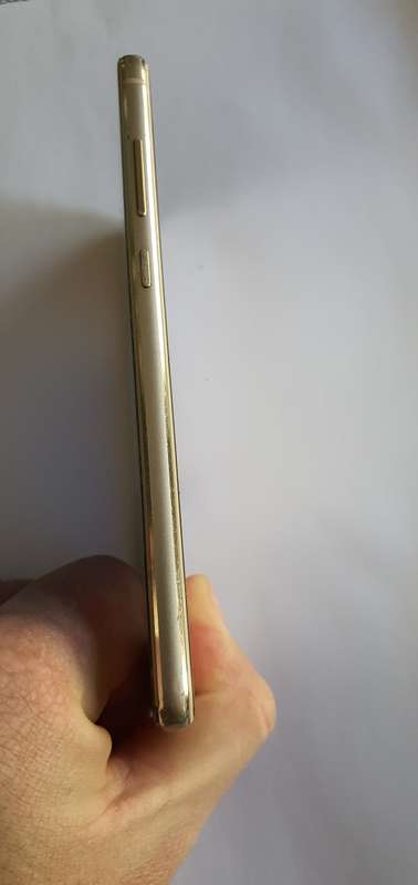 Huawei P10 Lite / Cracked Screen
