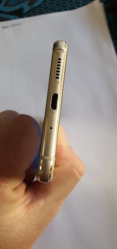 Huawei P10 Lite / Cracked Screen