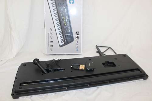Big Fun Electronic Keyboards Pianos 61 keys 16 tones