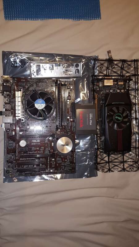 Asus desktop PC excl Tower and PSU (barebone)