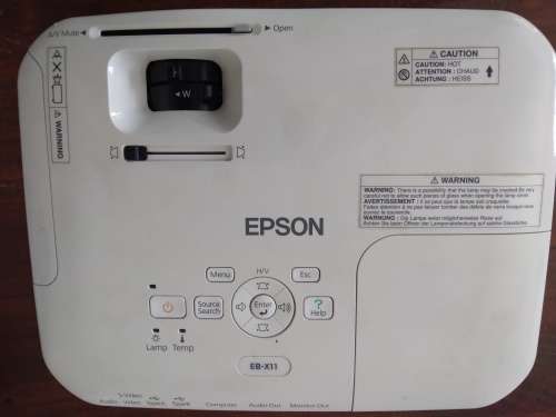 Epson EB-X11 projector