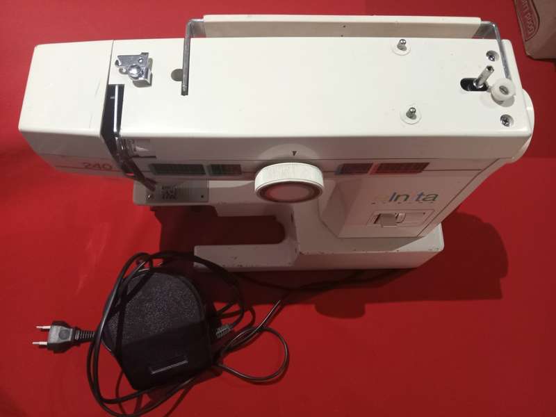 Elnita sewing machine