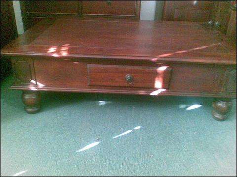 WETHERLEYS DUTCH STYLE COFFEE TABLE