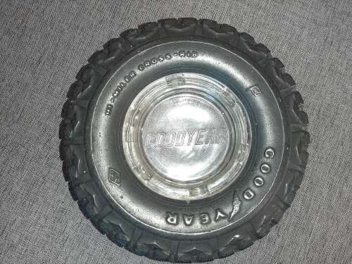 CRAZY R1 START. NO RESERVE. VINTAGE GOODYEAR TRUCK TYRE ASHTRAY