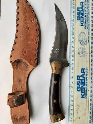 ** CRAZY R1 START ** NO RESERVE ** VINTAGE JGC KNIFE **