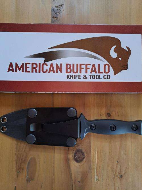 ** CRAZY R1 START ** NO RESERVE ** BRAND NEW AMERICAN BUFFALO BOOT / TACTICAL KNIFE **