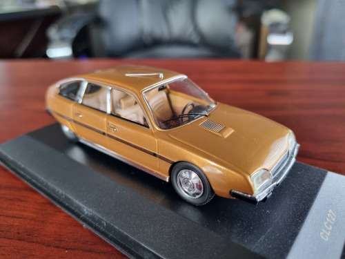 Ixo Citroen CX Berline Pallas 1976