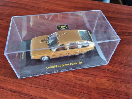 Ixo Citroen CX Berline Pallas 1976