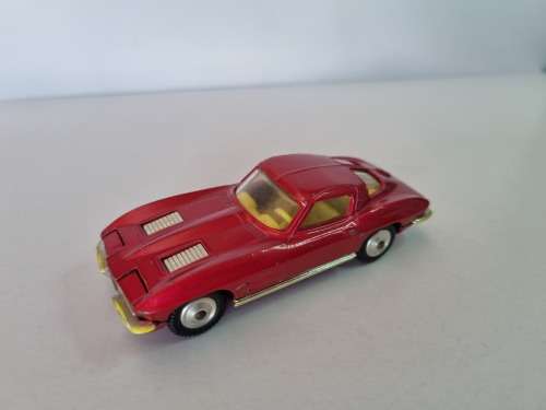 Corgi 310 Chevrolet Corvette Stingray
