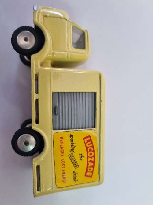 Corgi 411 Karrier ` Bantam` Lucozade Van