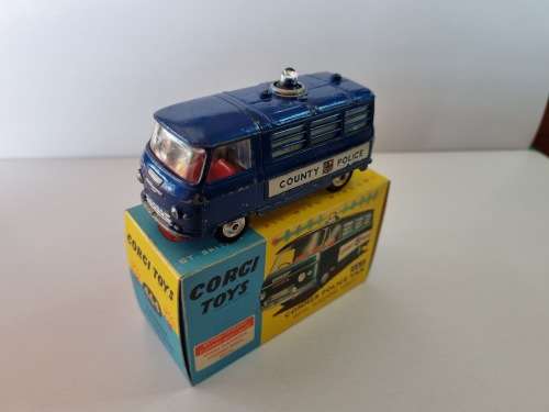 Corgi 464 Commer Police van