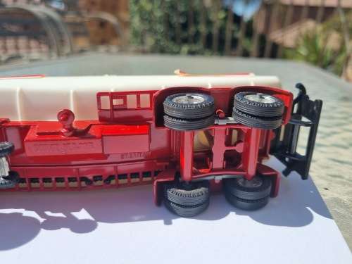 Corgi 1152 Mack Truck `Esso`