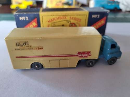 Matchbox Moko Lesney Major Pack #2 Walls Ice Cream truck with original box