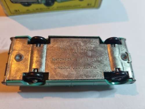 Matchbox #31 Lincoln Continental with original box