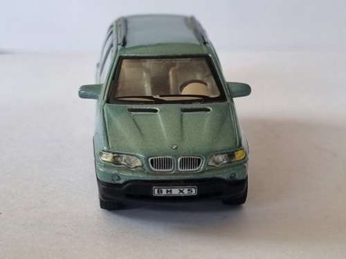 Road Signature BMW X5
