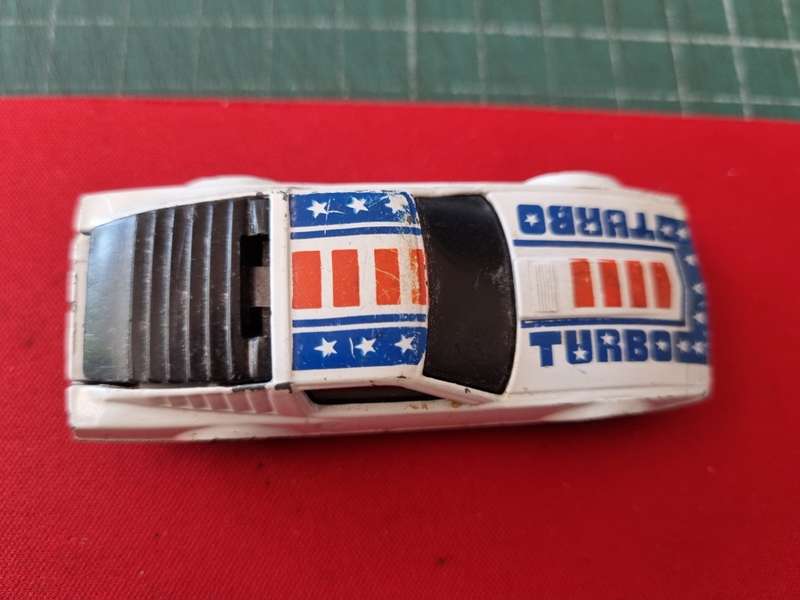 Vintage NISSAN (HotWheels Crack Ups No. 7) 1983
