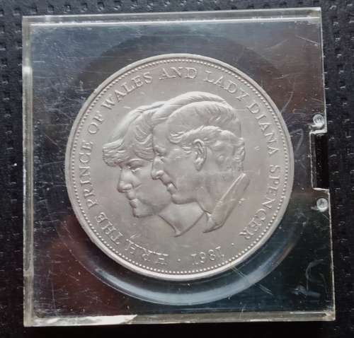 1981 Charles and Diana wedding coin in original holder