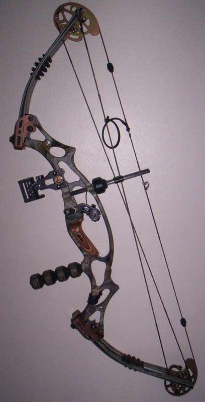 Hoyt Ultra Tec 90 lb compound bow left hand (((plus,plus,plus)))