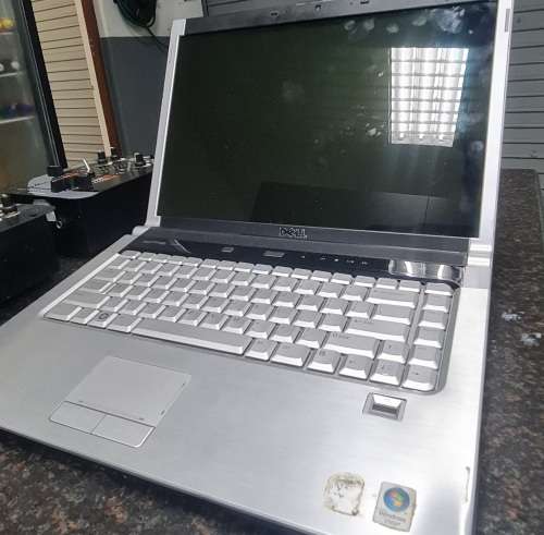 PLEASE READ DISCRIPTION* Dell laptop and 2 crossfaders*