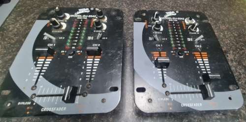 PLEASE READ DISCRIPTION* Dell laptop and 2 crossfaders*