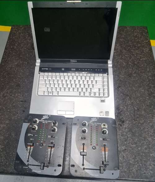 PLEASE READ DISCRIPTION* Dell laptop and 2 crossfaders*