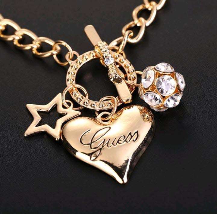 MUST SEE *****GUESS *****BRACELET BEAUTIFUL