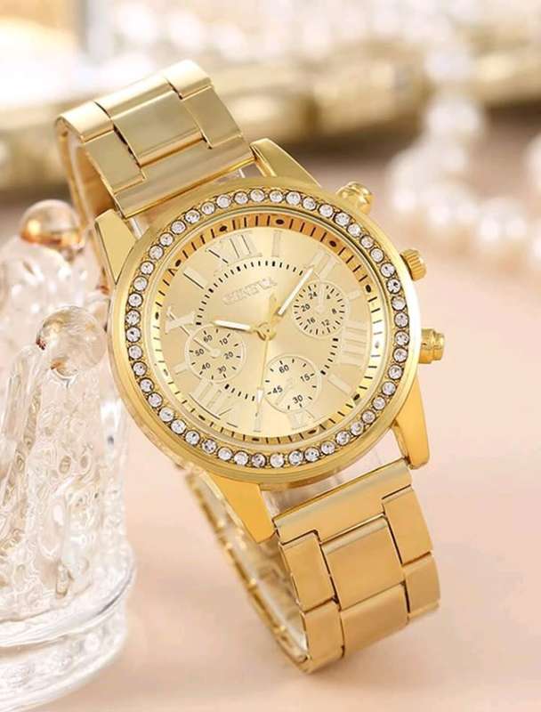 WOMENS WATCH