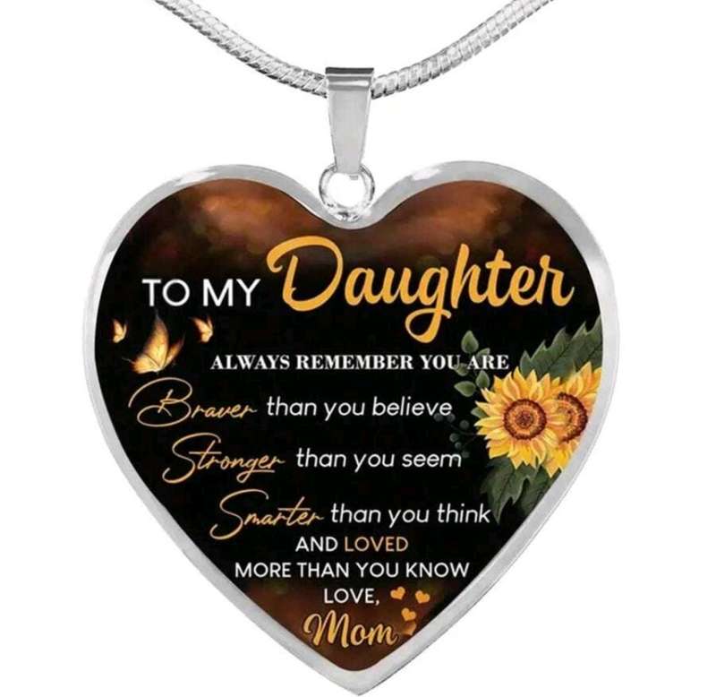DAUGHTER NECKLACE WITH PENDANT