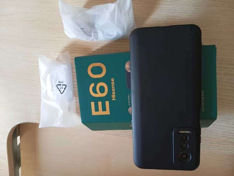 Hisense E60 Black [dual sim]