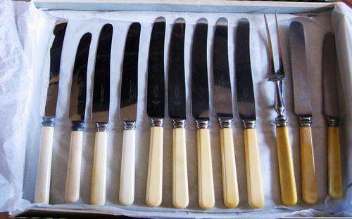 SHEFFIELD KNIVES, BONE HANDLES {I.XL GEO.WOSTENHOLM & SON} !!!! LOW START FEW DAYS!!!