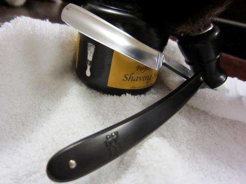 !!! Straight Razor Kit - J A Henckels + Shaving Brush + Shaving Soap !!!