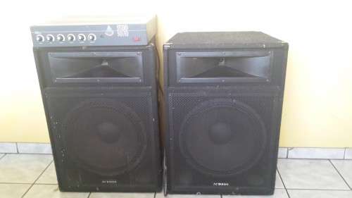 Pair of Dixon Speakers, 15", 500W plus amplifier